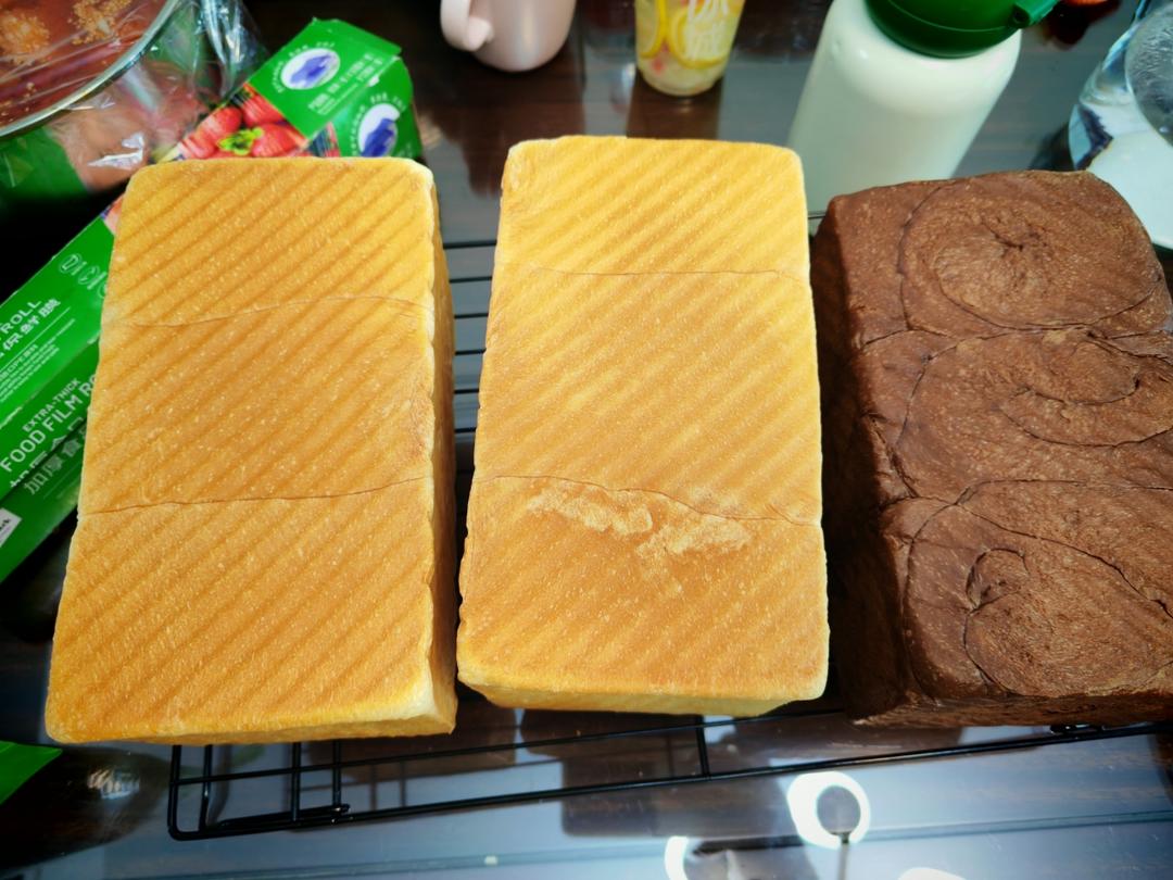 双倍浓郁的可可巧克力吐司