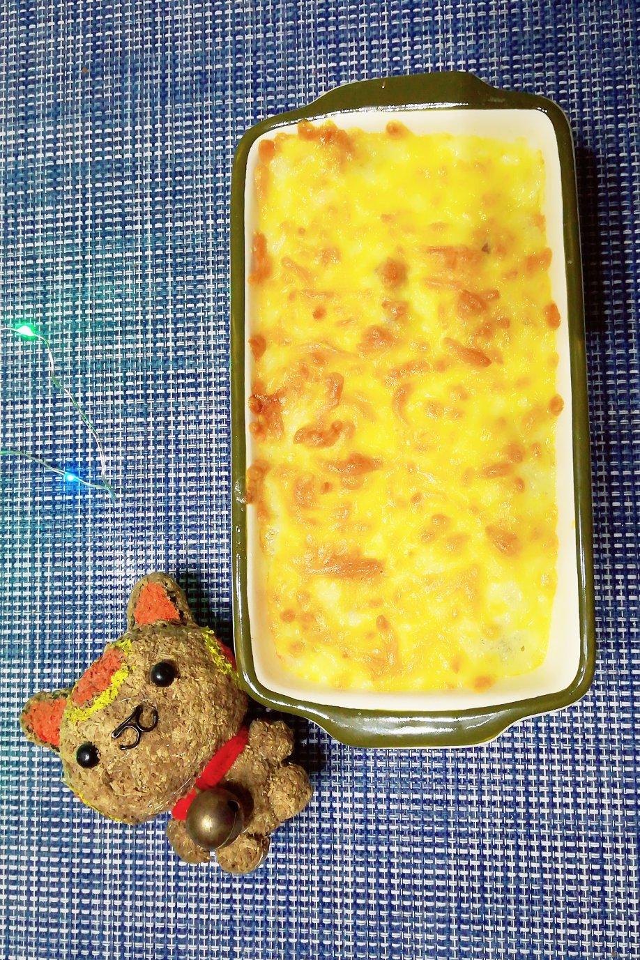 海鲜焗饭 Seafood Fried Rice with Cheesy Topping