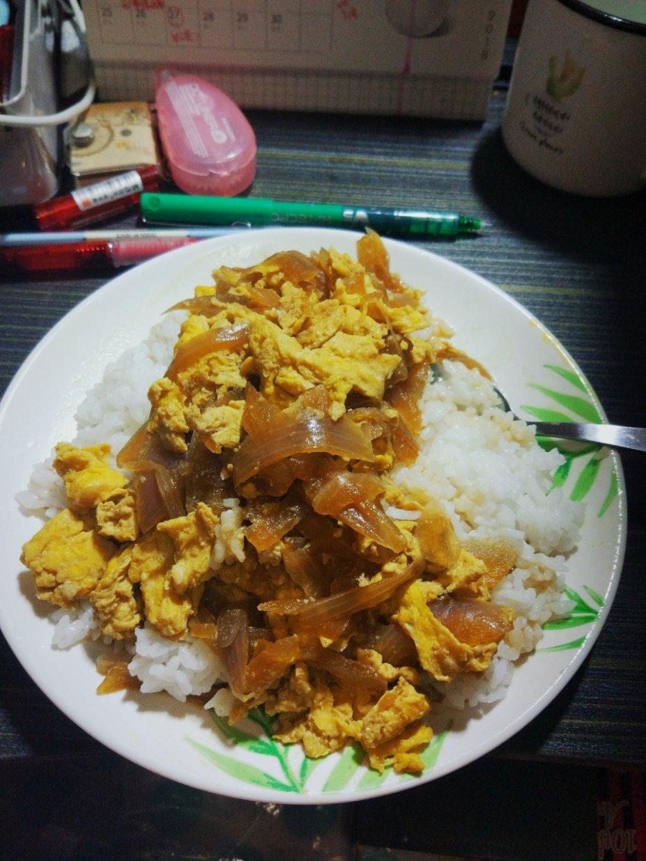 洋葱炒鸡蛋