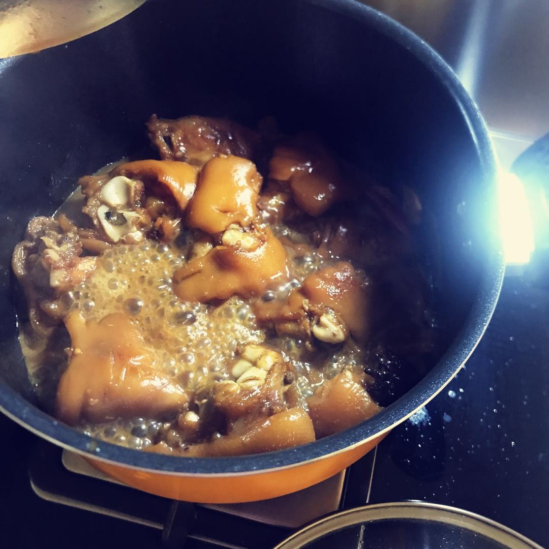 美味的家常菜：红烧猪蹄