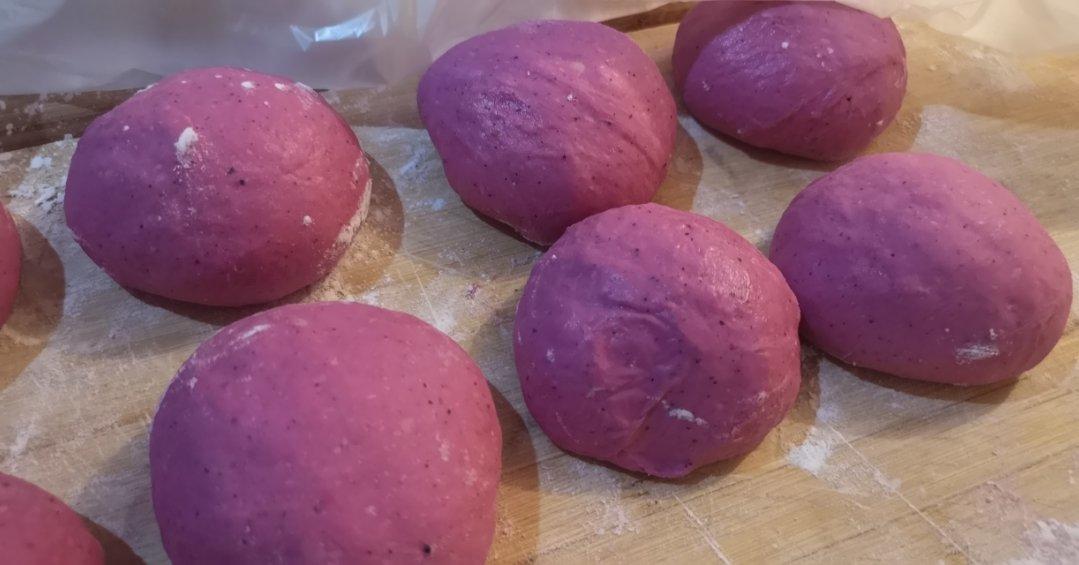 火龙果全麦软面包