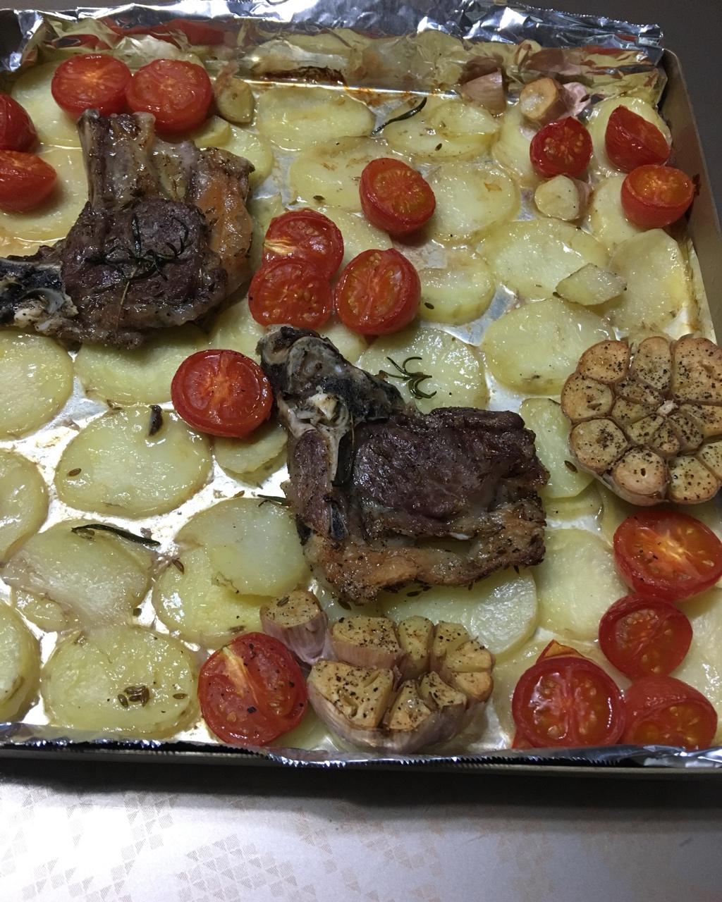 迷迭香原汁烤羊排