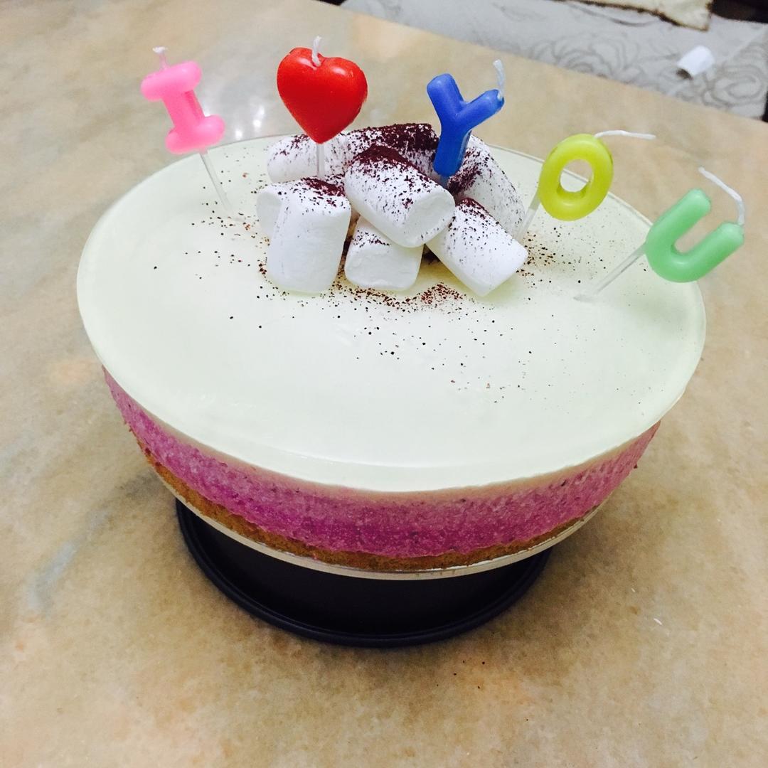 zzzxsss做的酸奶火龙果双色慕斯蛋糕(8寸圆)