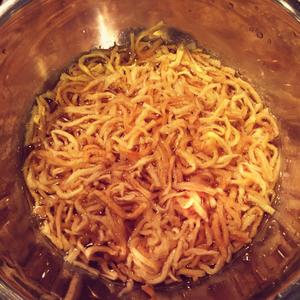 日式煮物，萝卜干（切干大根の煮物）的做法 步骤1