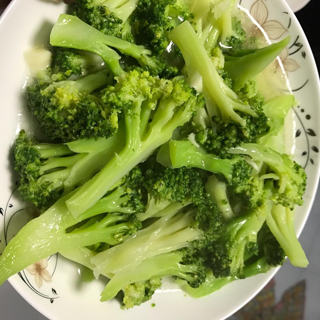 清炒西兰花