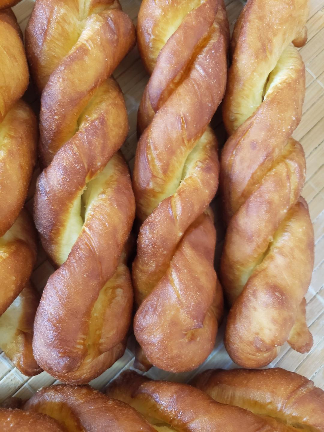 孩子吃不够的麻花 外酥里软超级好吃 附细节视频详解