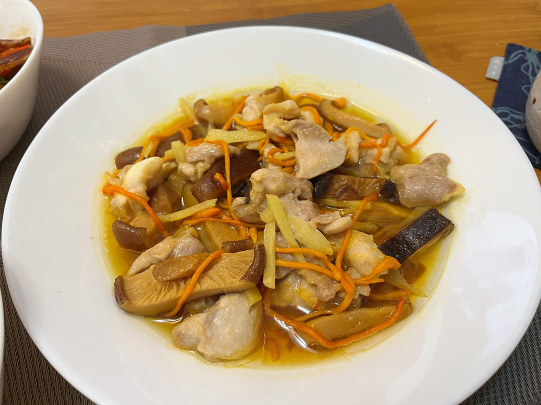 地道广东味——虫草花蒸鸡