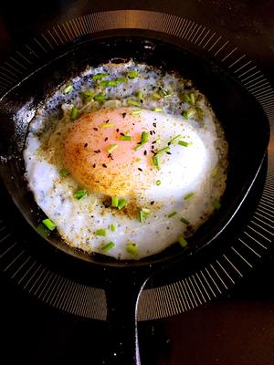 椒盐煎鹅蛋-也可煎任何蛋的做法 步骤3