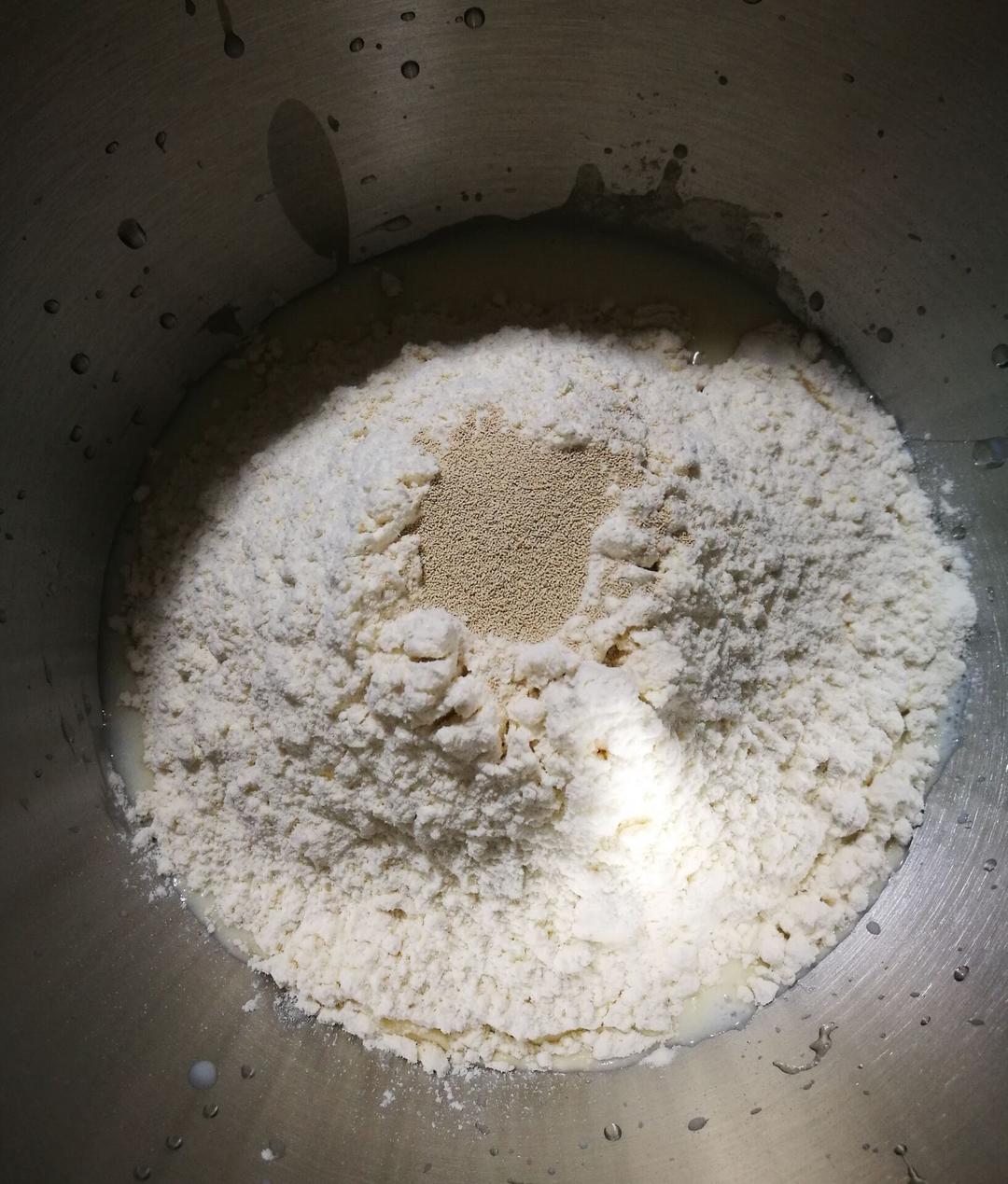 纯奶手撕吐司的做法 步骤1