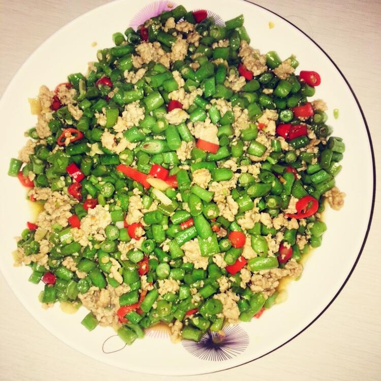 厨师长教你：“豆角炒肉末”的家常做法，非常下饭赶紧收藏