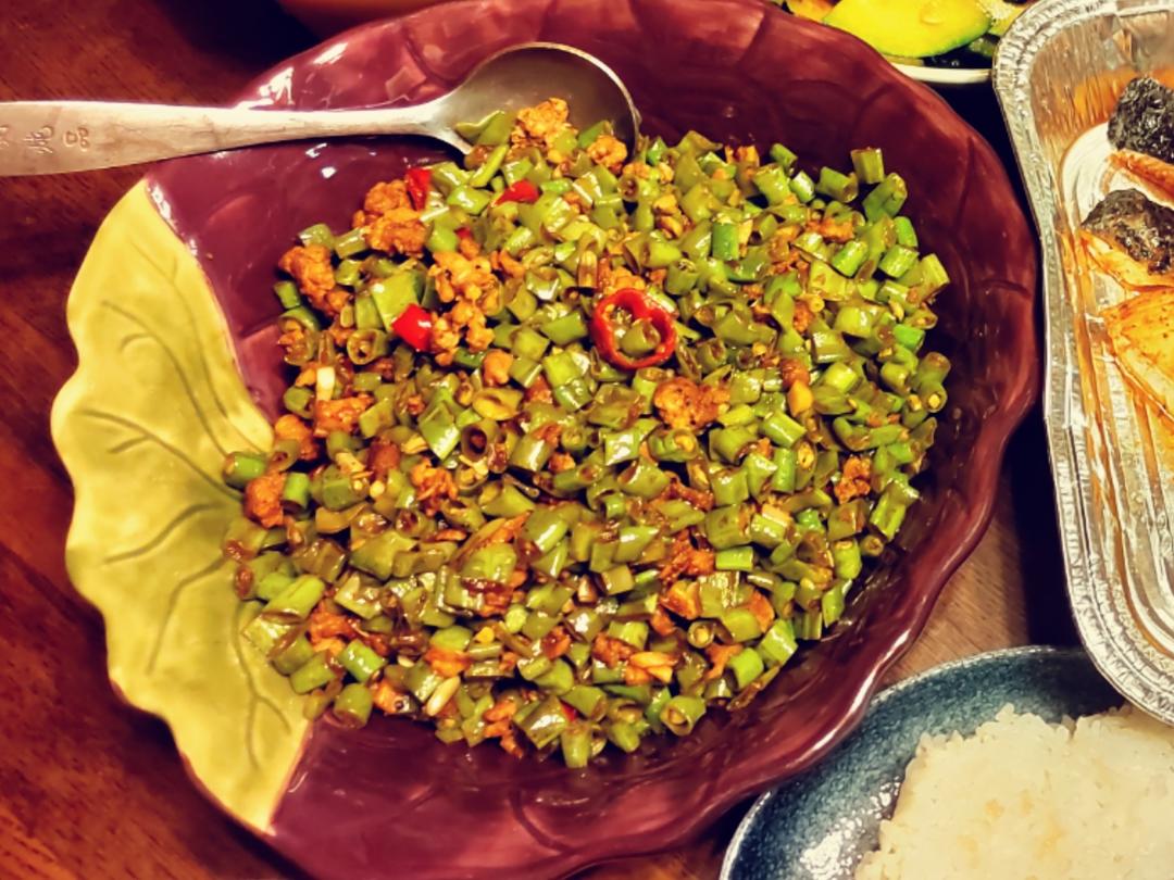超简单的家常下饭菜猪肉末辣炒豆角