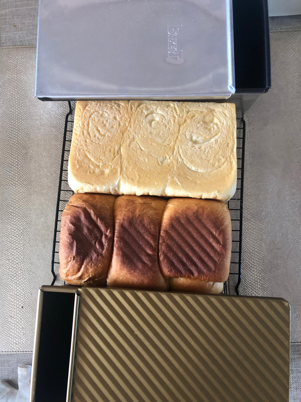 吐司方包，女儿说和来自台湾的爸爸糖一样好看好吃。零失败（是指我个人制作没有失败过）。