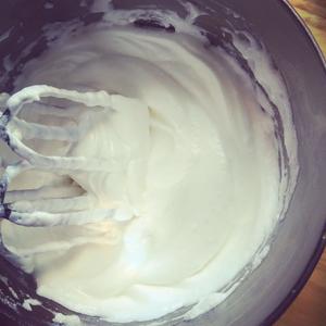 韩式裱花蛋糕之改良版奶油霜的做法 步骤3