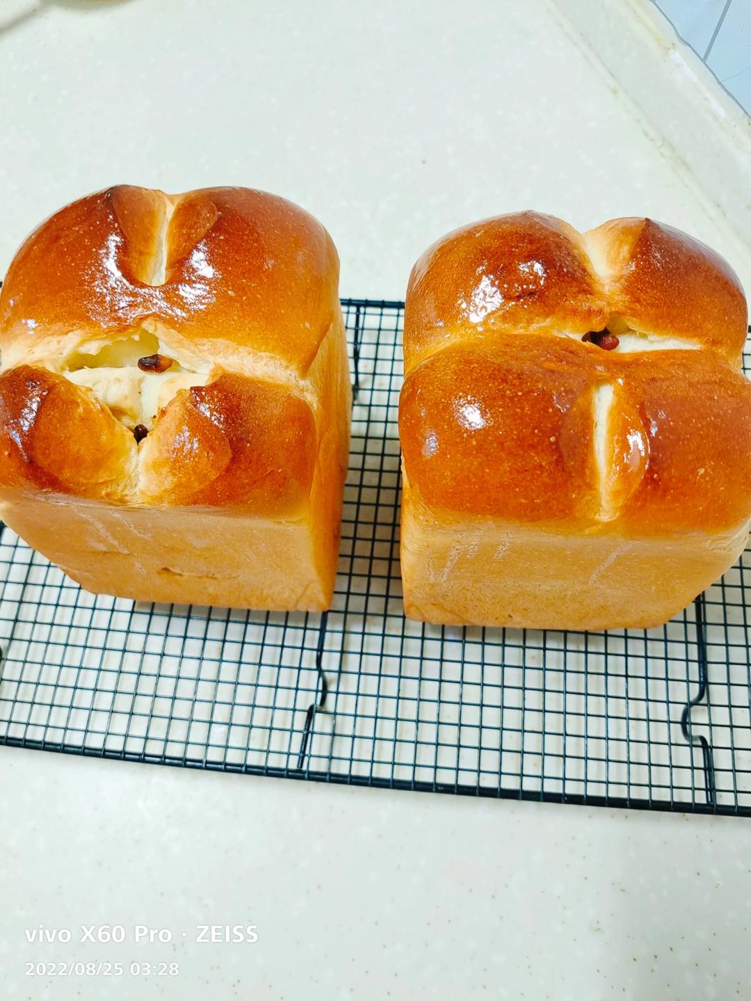 鲜奶红豆吐司