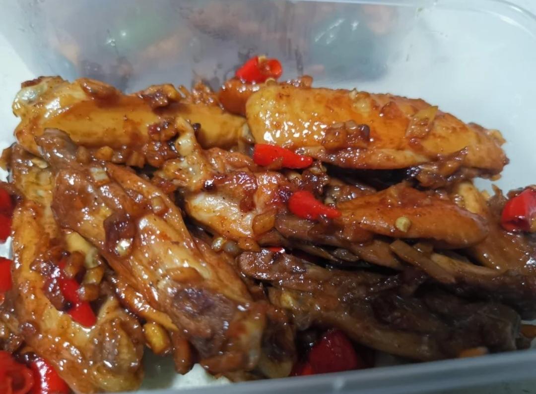 蒜香鸡翅，这才是鸡翅最好吃的做法