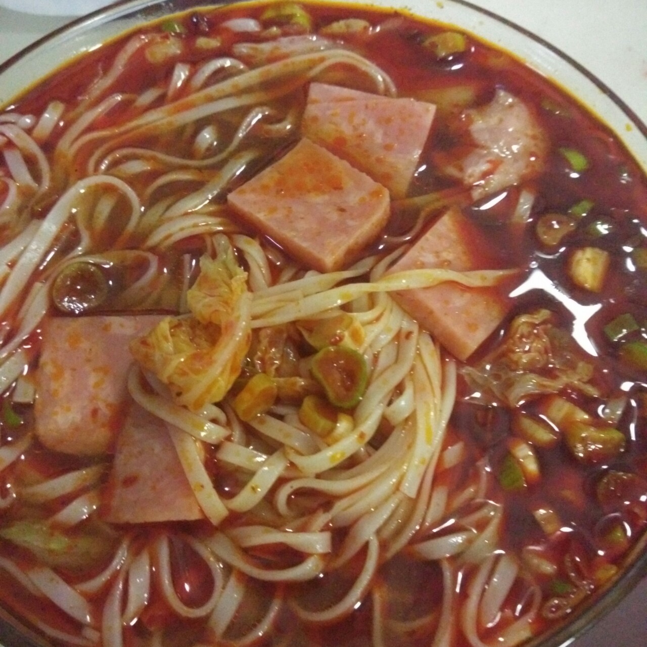 超级无敌美味懒人酸汤麻辣面（十分钟搞定色香味俱全）