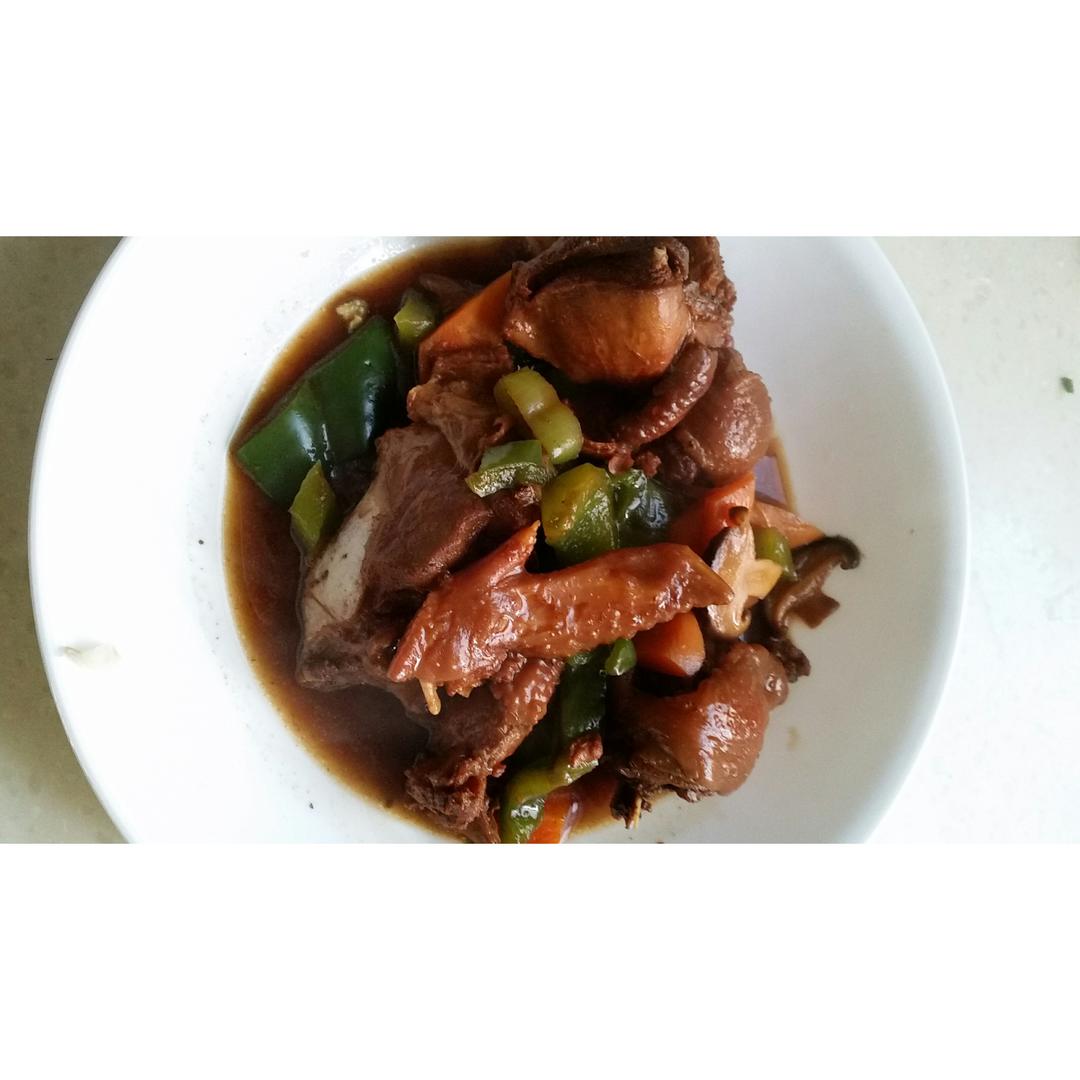 黄焖鸡米饭