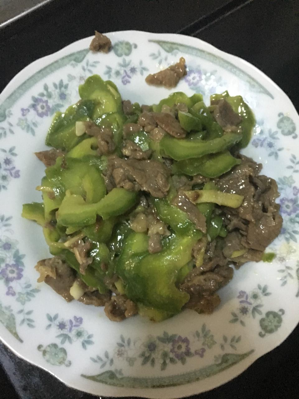 耗油苦瓜炒牛肉