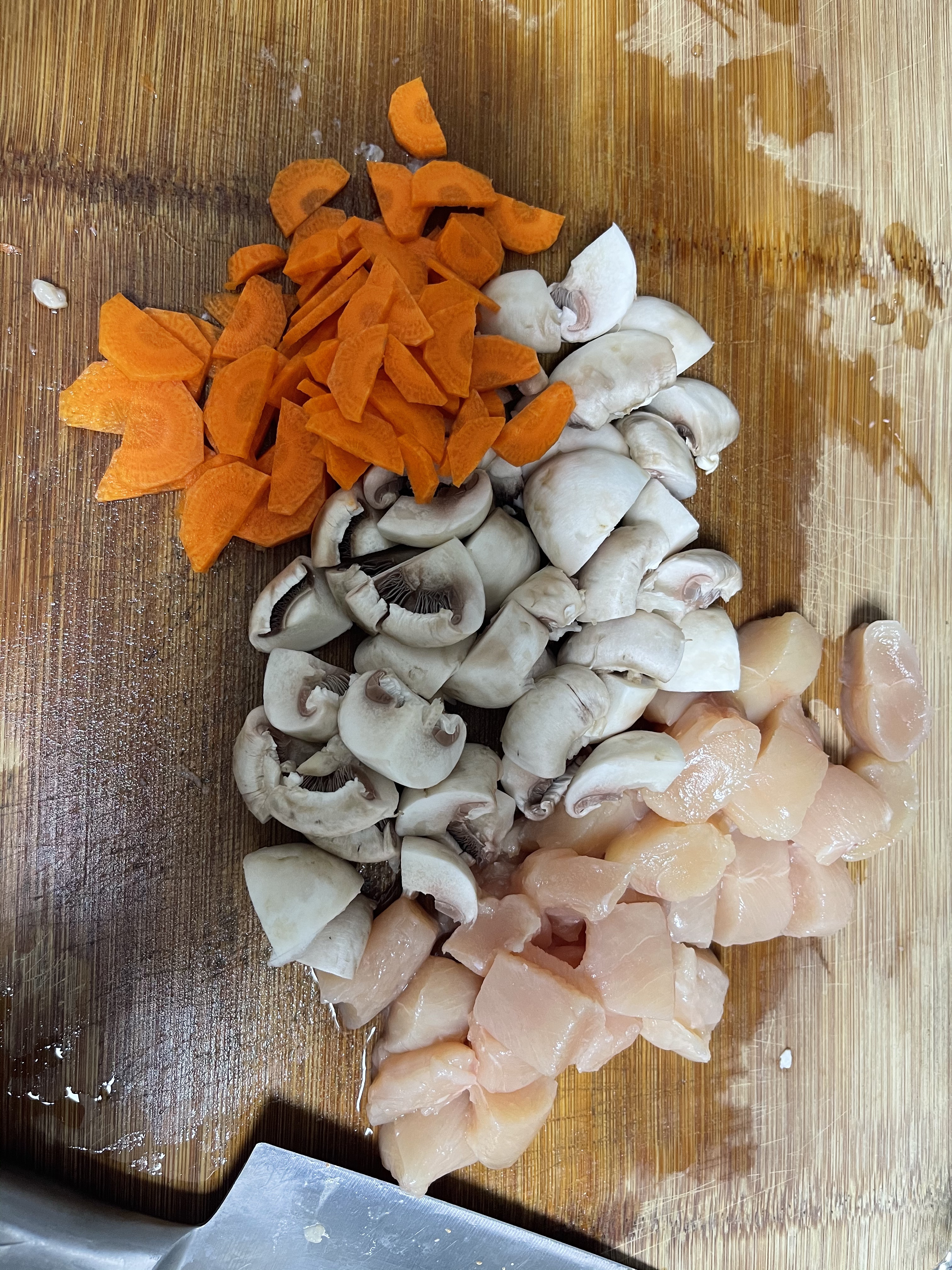 鸡肉蘑菇饭，参初江奶奶食谱～的做法 步骤2