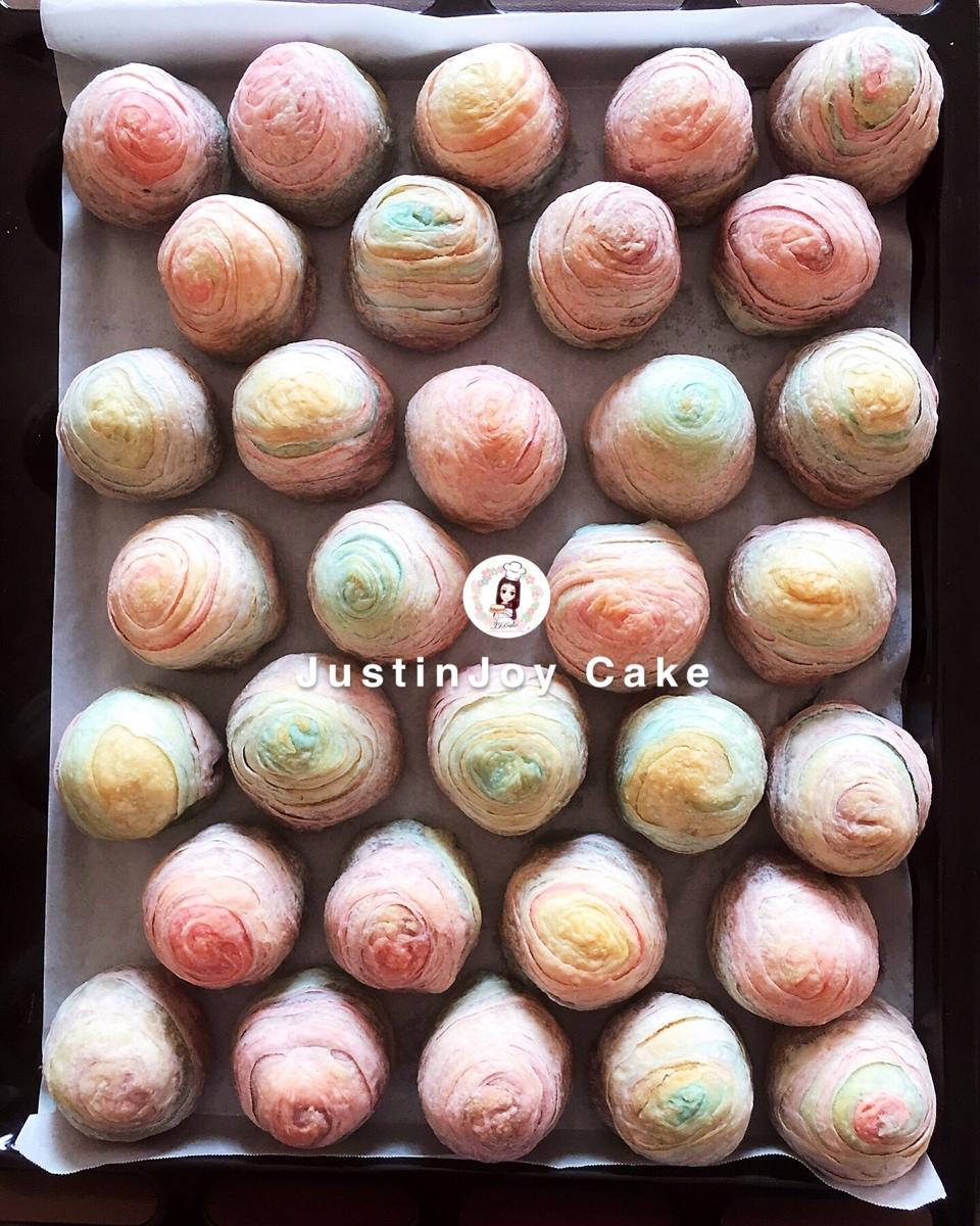 彩虹蛋黄酥（独角兽蛋黄酥）