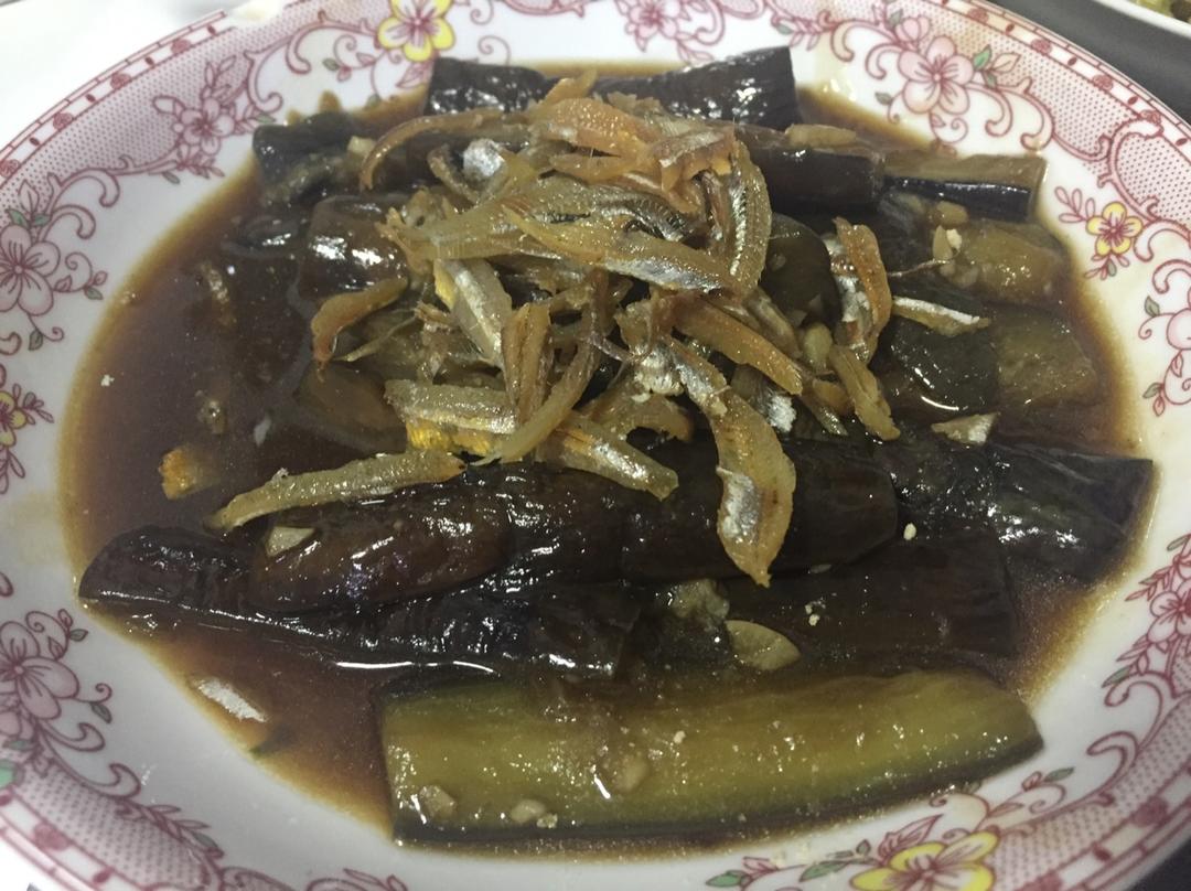 红烧茄子（教你炒茄子不变色的小妙招）
