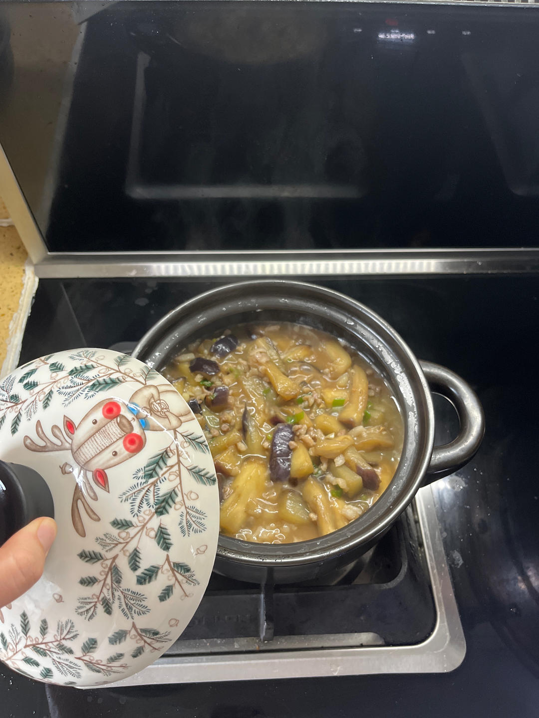 不用油炸超省油的鱼香肉末茄子煲