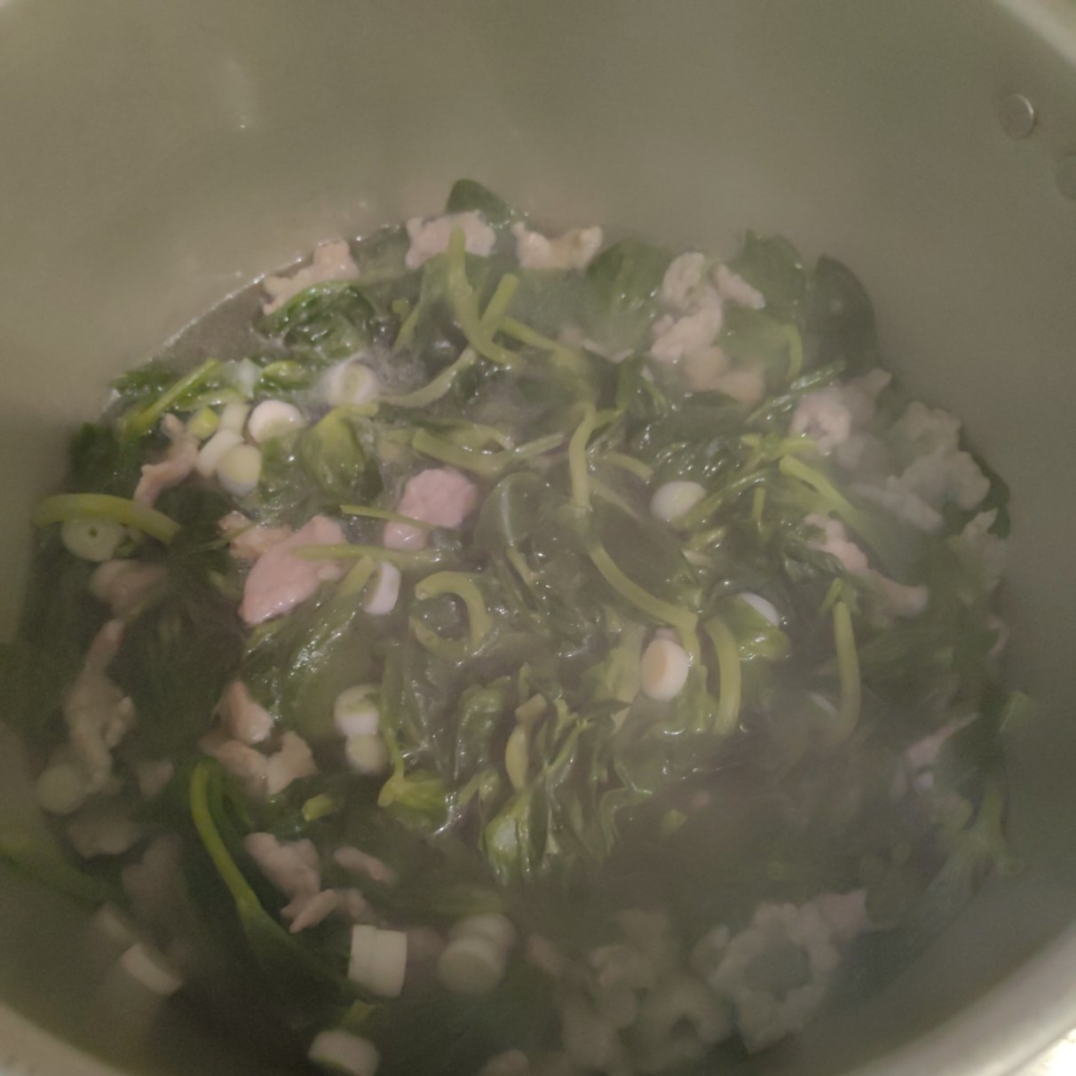 豌豆尖滑肉汤，汤不浑肉不脱浆的方法