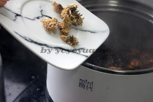 罗汉果菊花茶的做法 步骤5