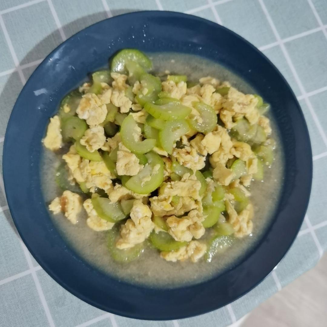 简单快手，五分钟搞定的丝瓜炒蛋