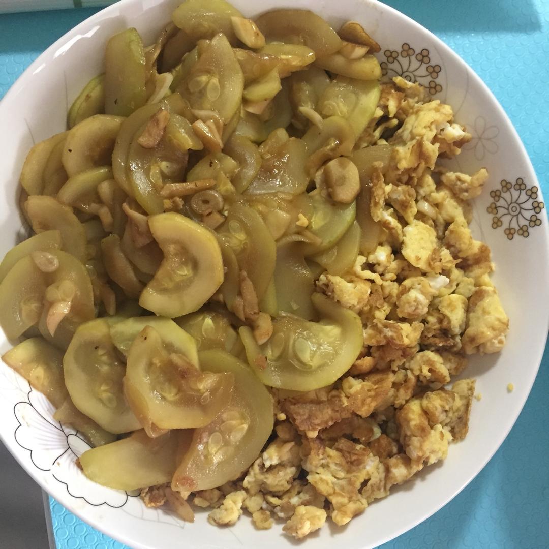 西葫芦炒蛋