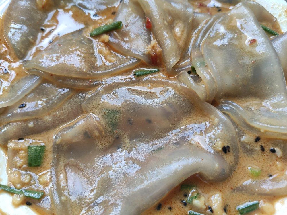 麻酱流汁宽粉