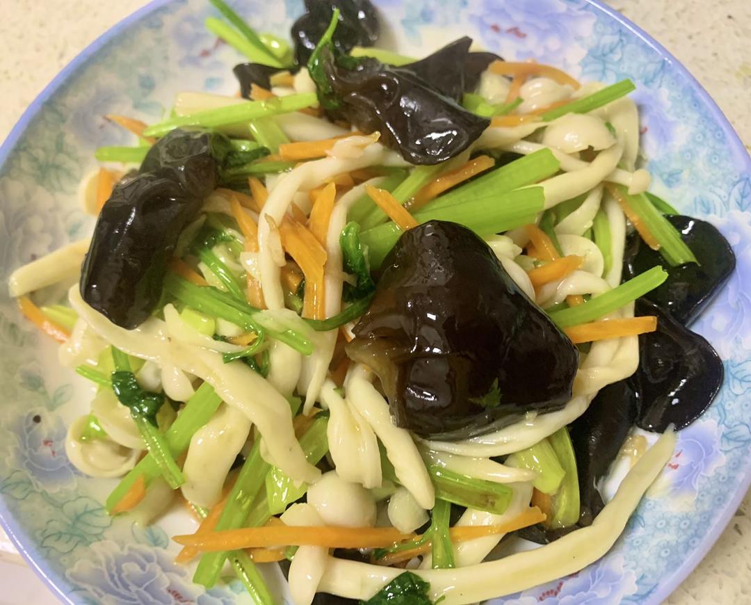 营养美味的小炒素三鲜