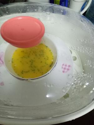 宝宝辅食西蓝花蒸蛋的做法 步骤3