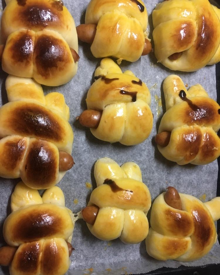 小兔子香肠面包