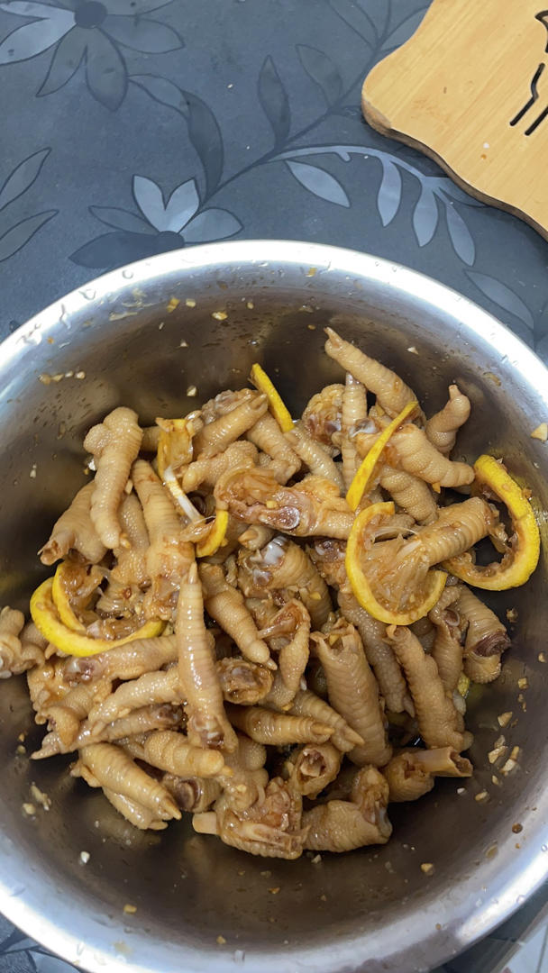 【柠檬酸辣鸡爪】自制超级无敌美味的网红鸡爪