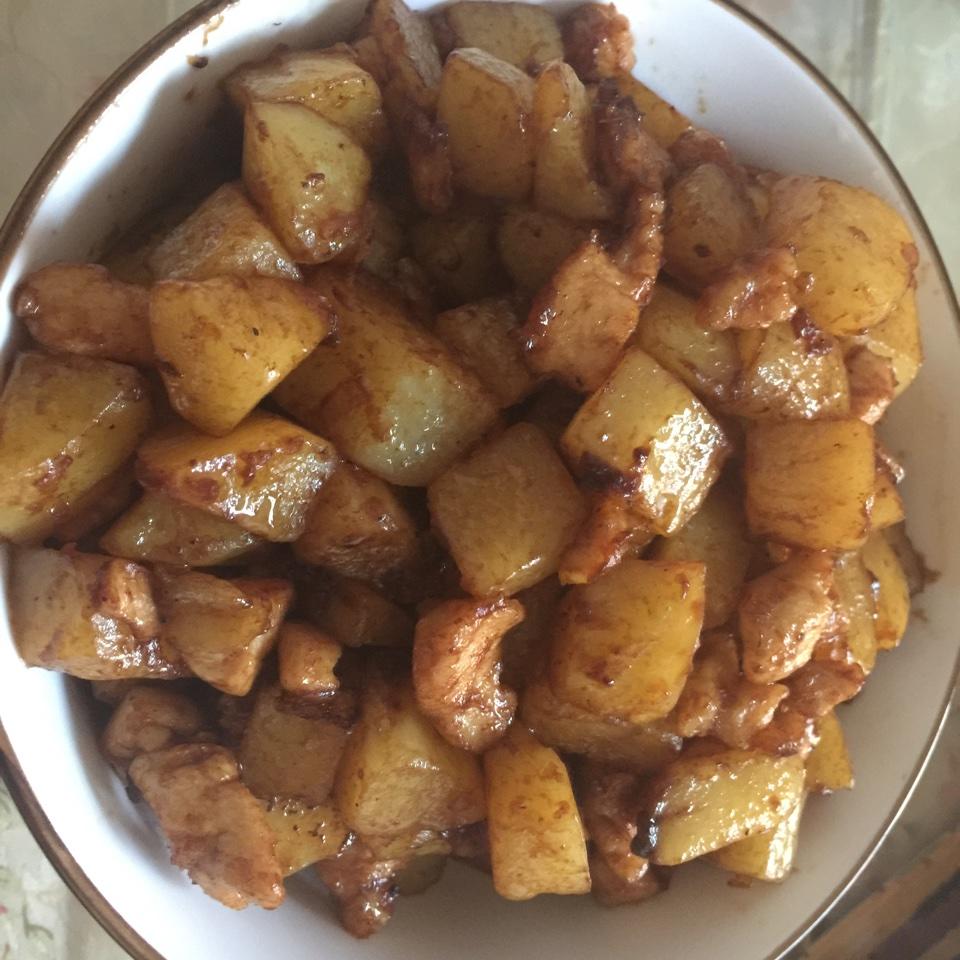 一道怎么做都好吃的干煎土豆鸡丁（红烧，咖喱，椒盐，孜然）