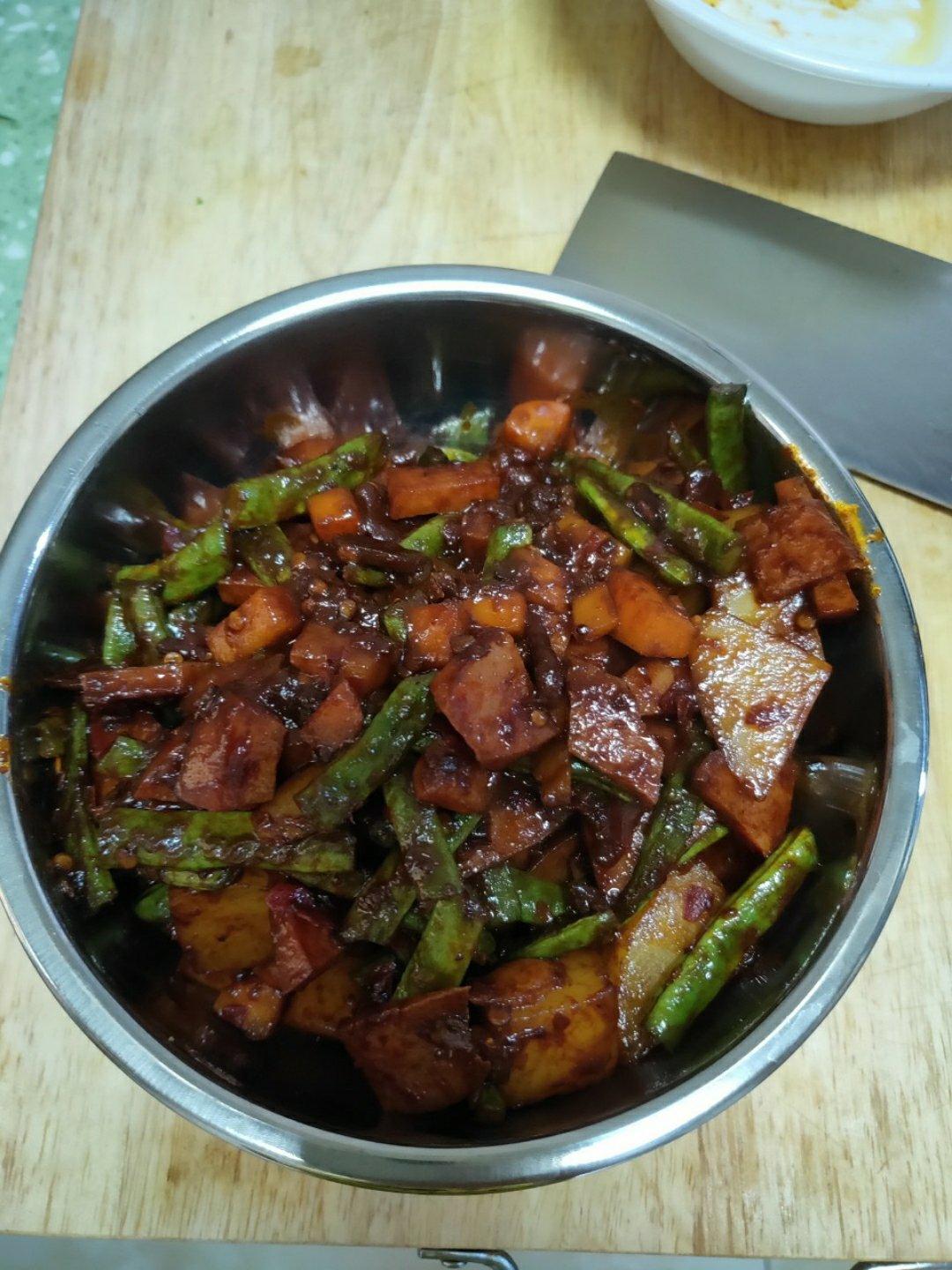 土豆焖饭（电饭锅版）