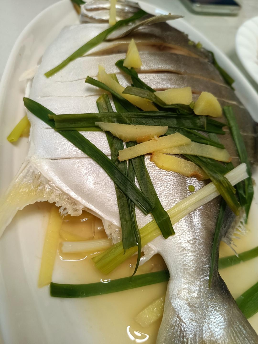 清蒸鲳鱼