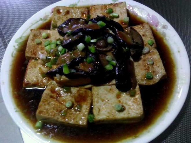 冬菇扒豆腐的做法