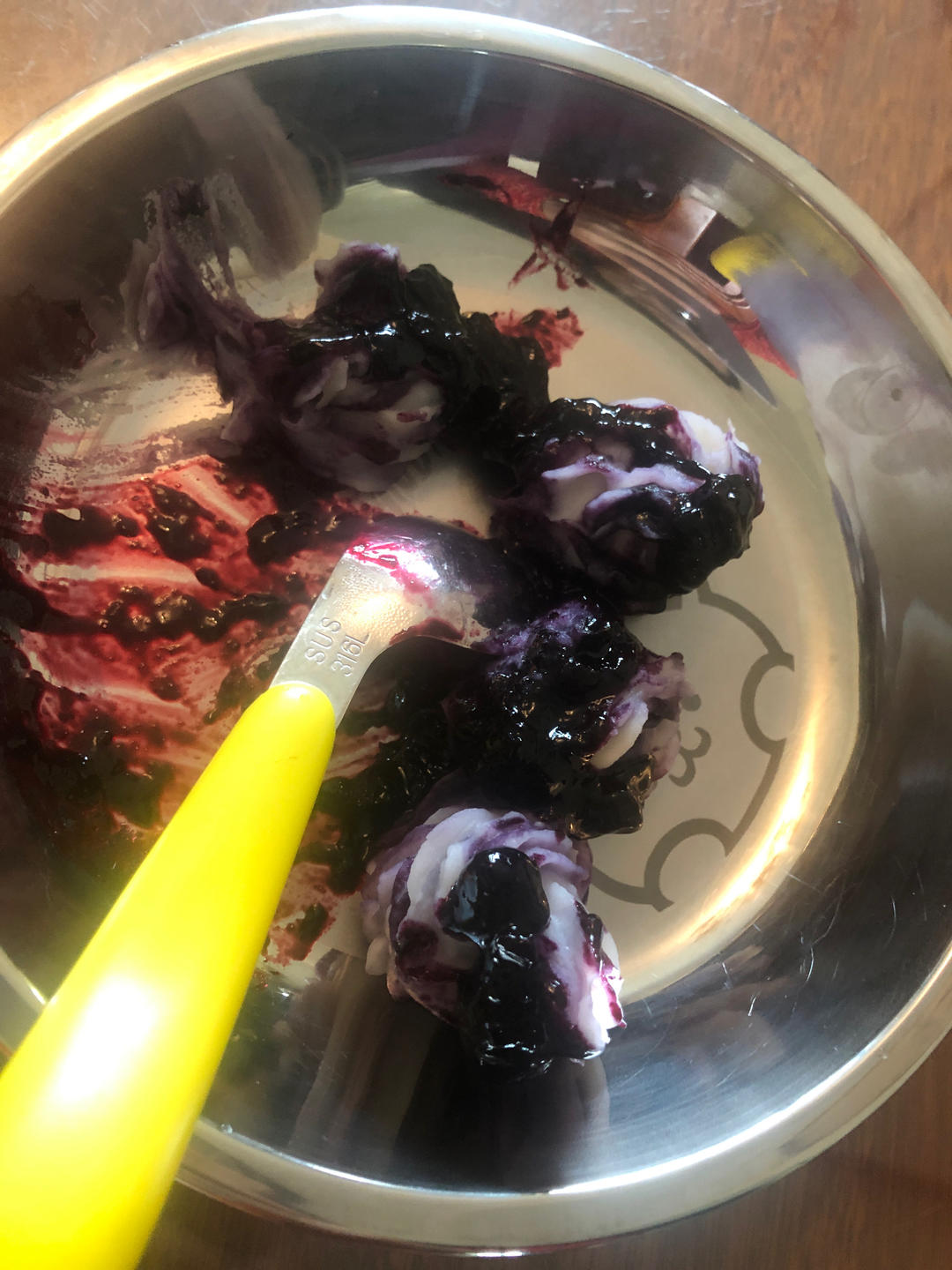 好吃又好看的甜品【蓝莓山药】