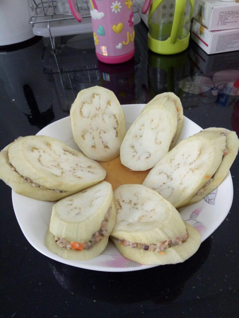 蒸鸡肉茄盒