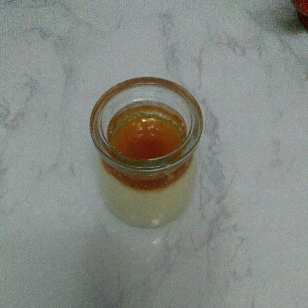 牛奶炼乳布丁