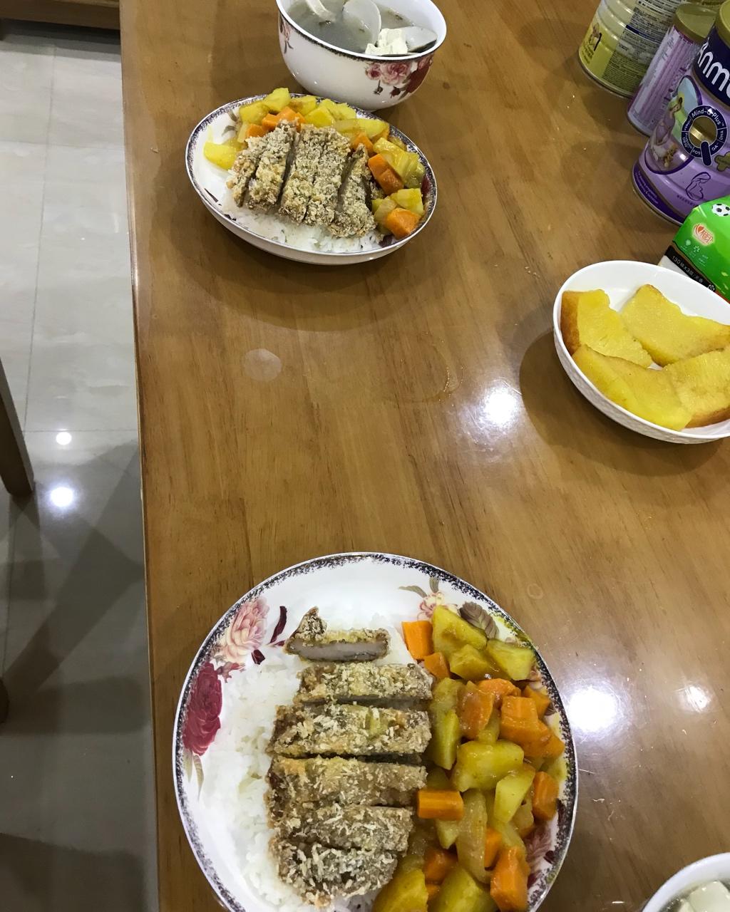 香酥咖喱猪排饭