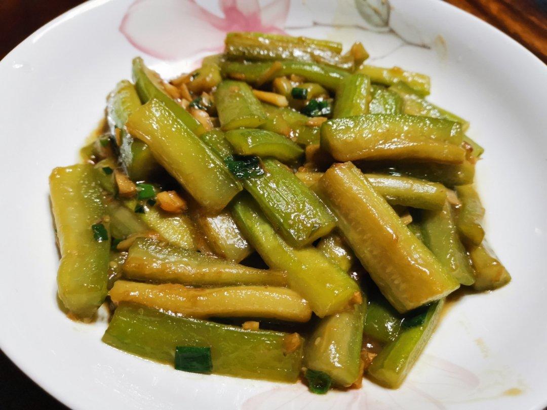 教你在家做丝瓜最好吃的做法，简单又营养，想不好吃都难