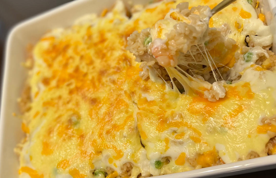 海鲜焗饭 Seafood Fried Rice with Cheesy Topping
