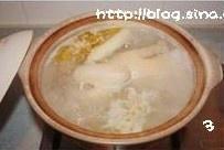 油鸡蕨麻汤的做法 步骤3