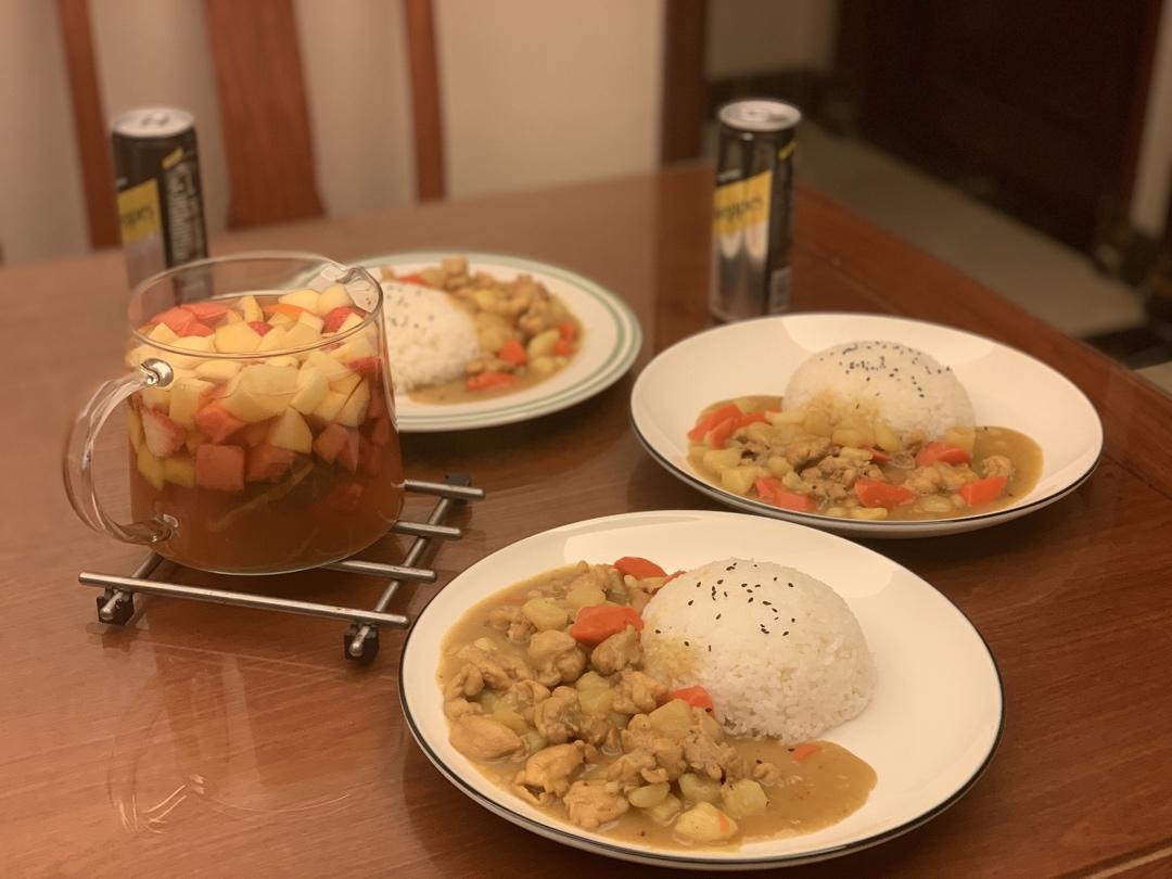 咖喱鸡肉饭