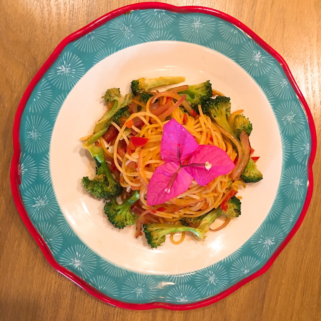 蕃茄蘑菇肉酱意大利面