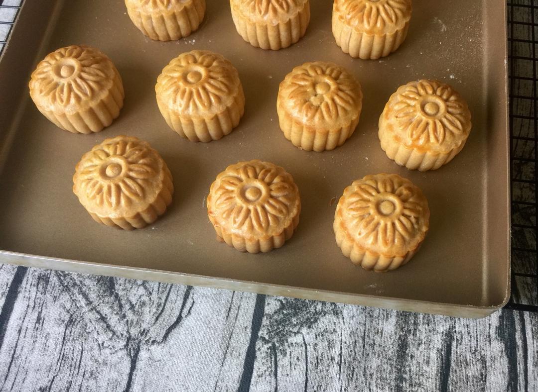广式枣泥月饼