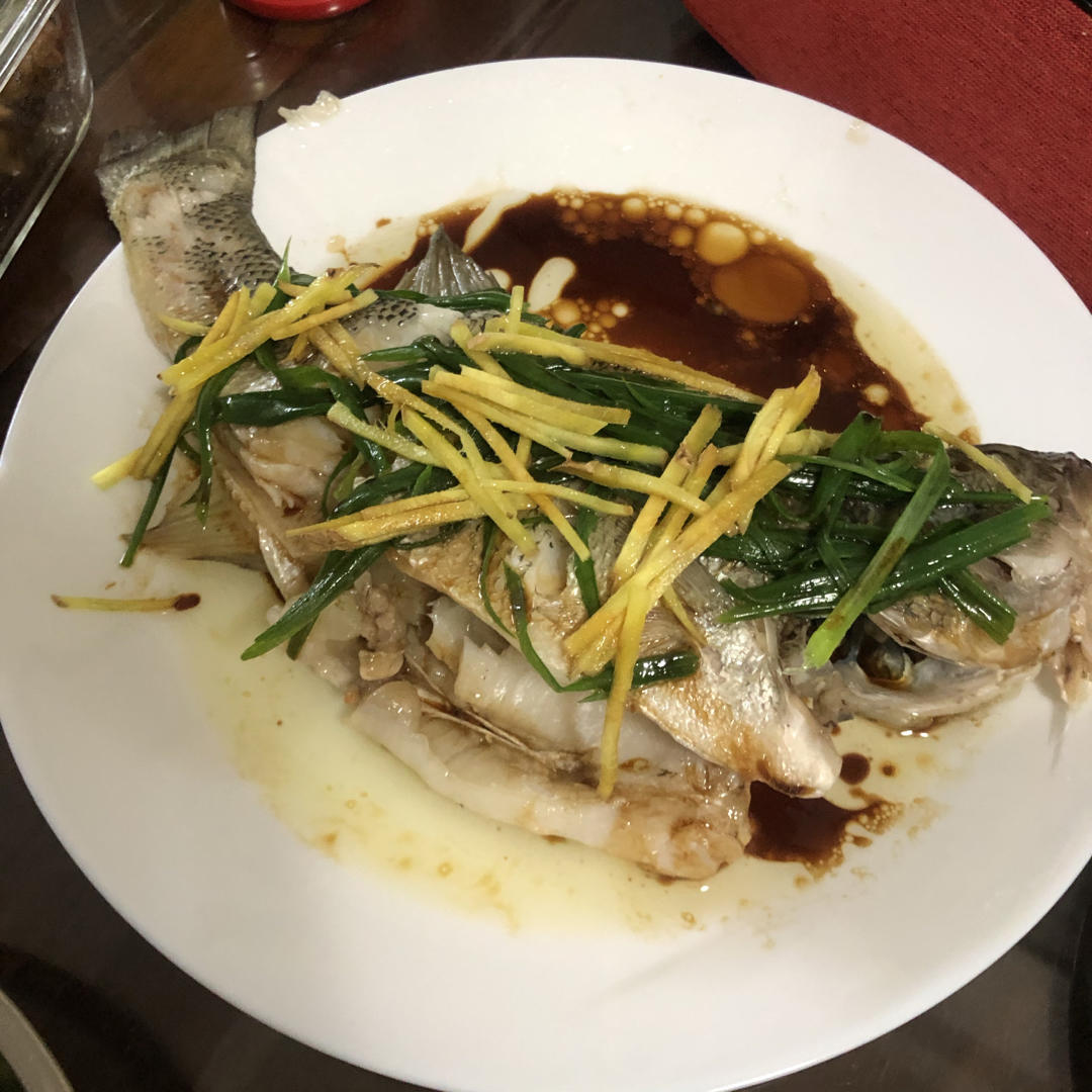 清蒸鲈鱼